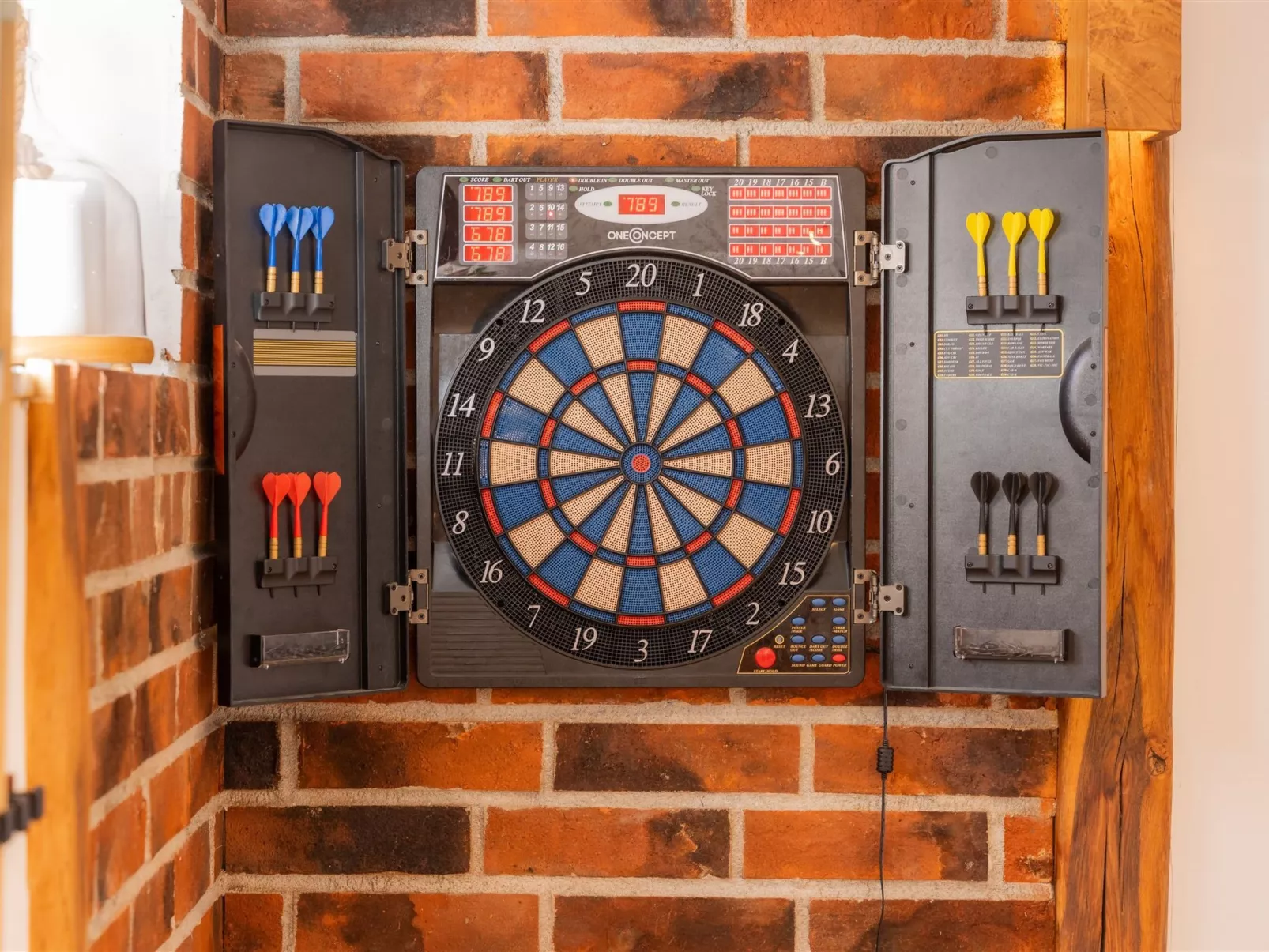 House Tri srca - Inside