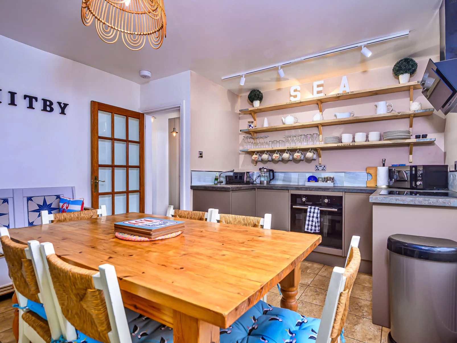 Tenby Cottage - Inside