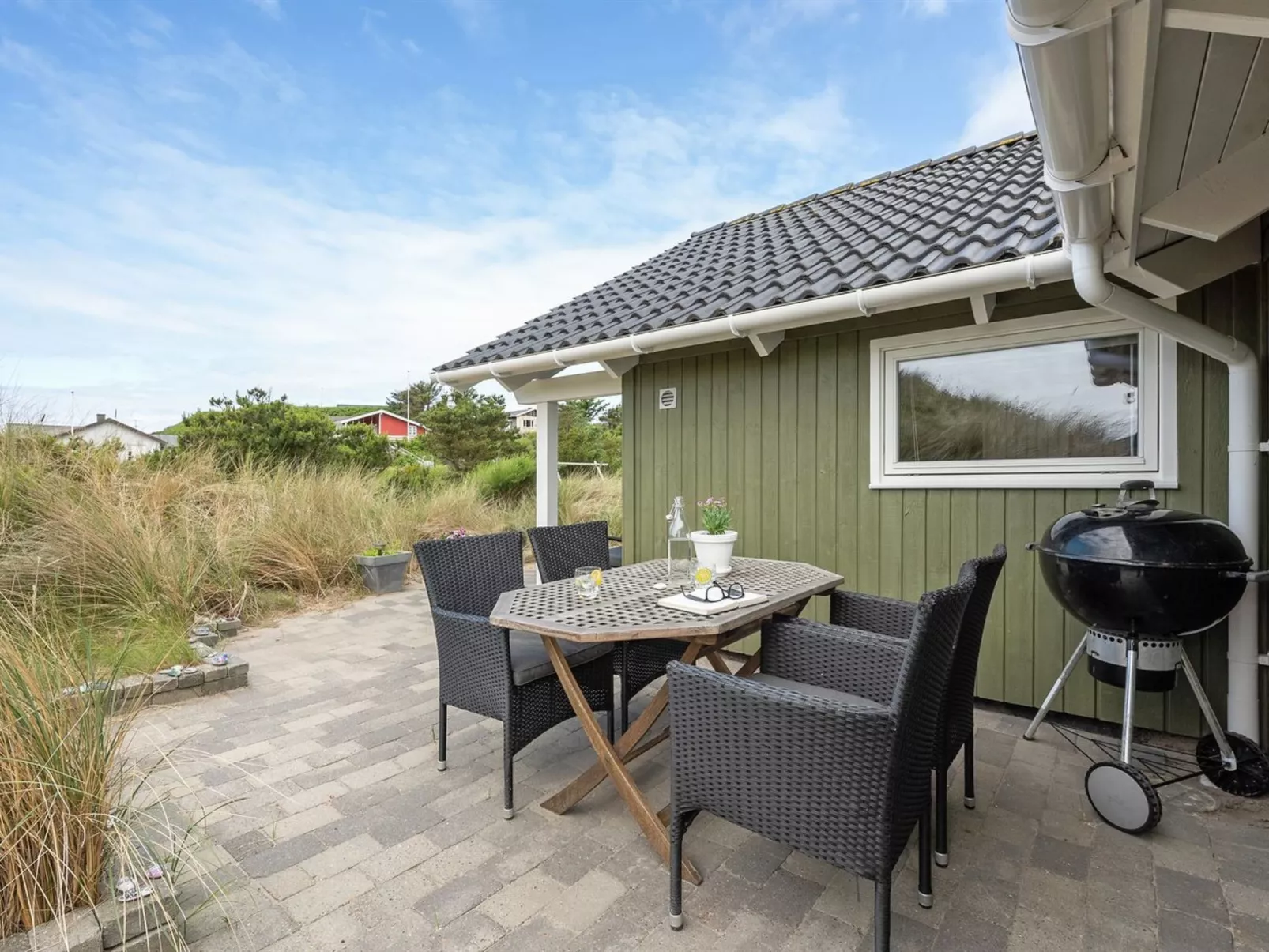 "Finnja" - 400m from the sea - Outside