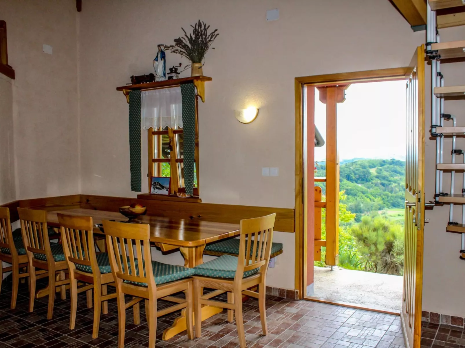 House Hiža&Vila - Dedans