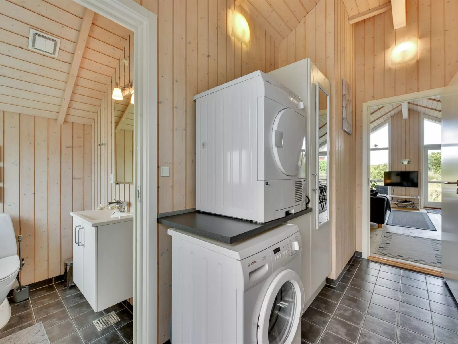 "Finnja" - 400m from the sea - Inside