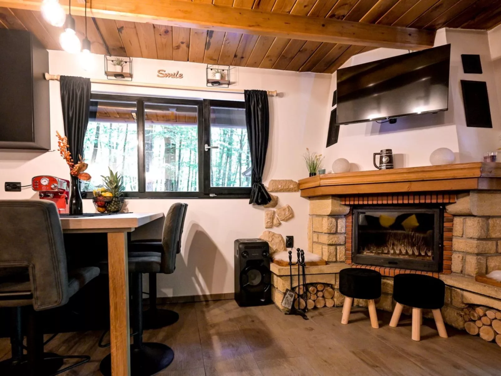 House Cabin Winterfell - Dedans