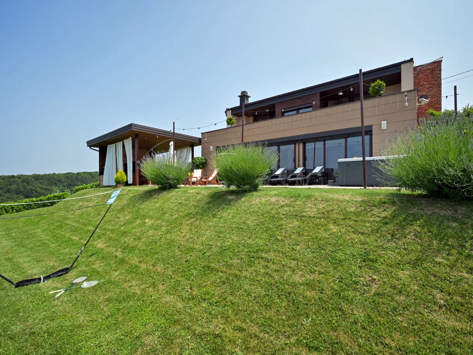 Divinus Holiday House - Dehors