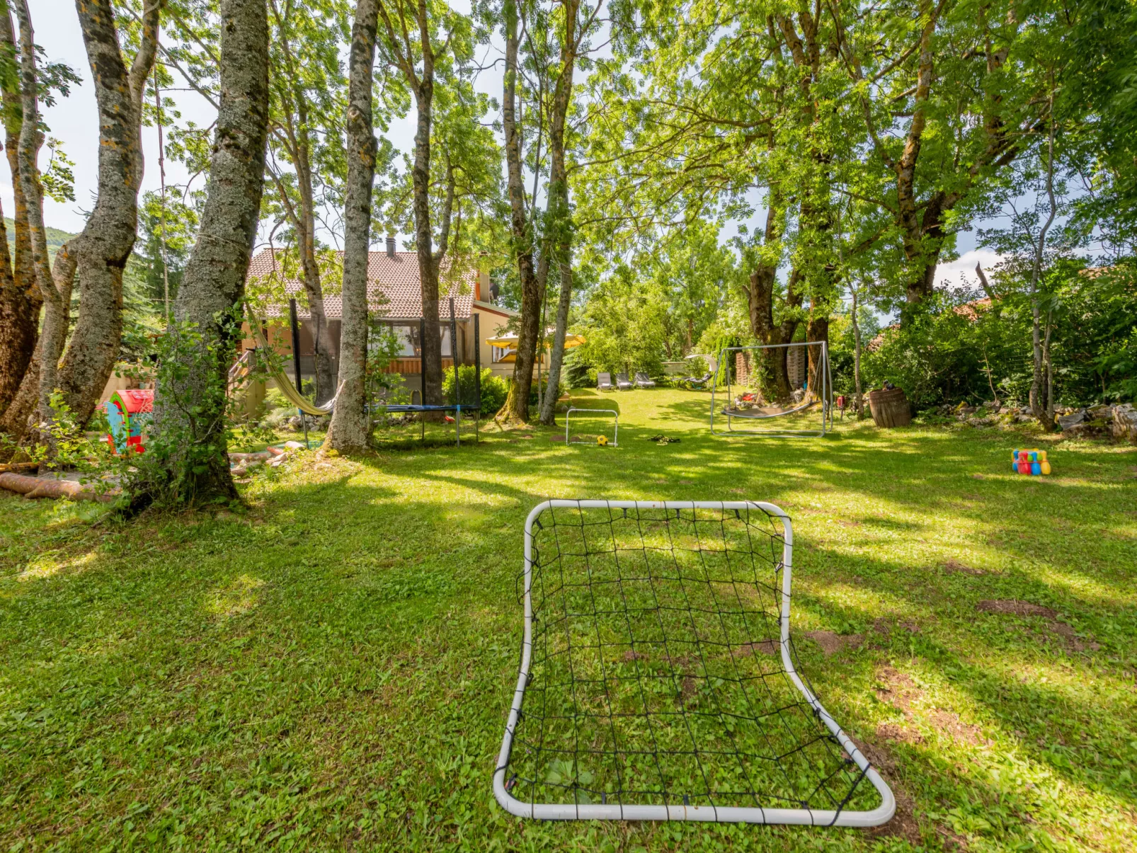 House Mazini - Draußen