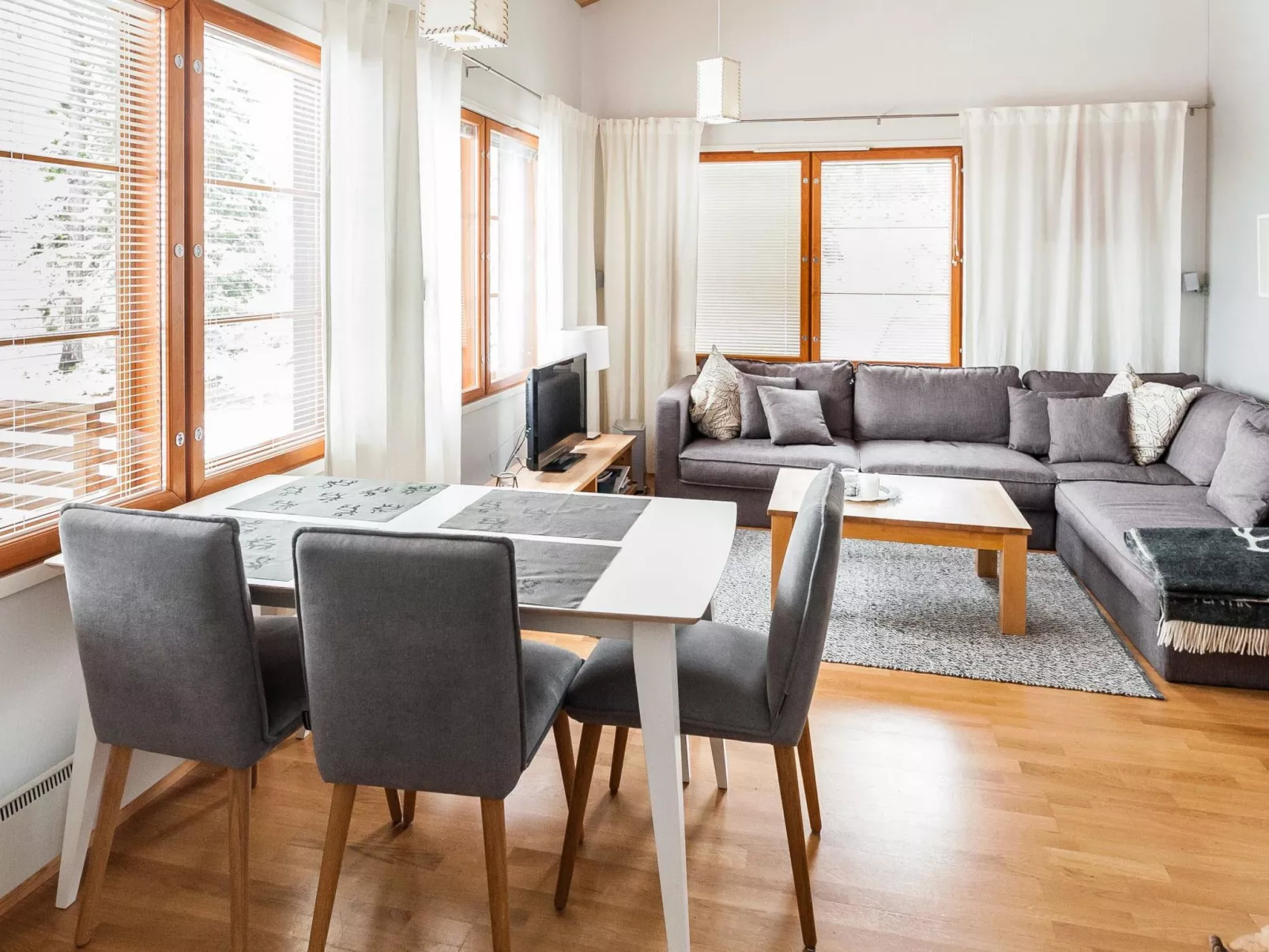 Karhunvartijan tupa a6