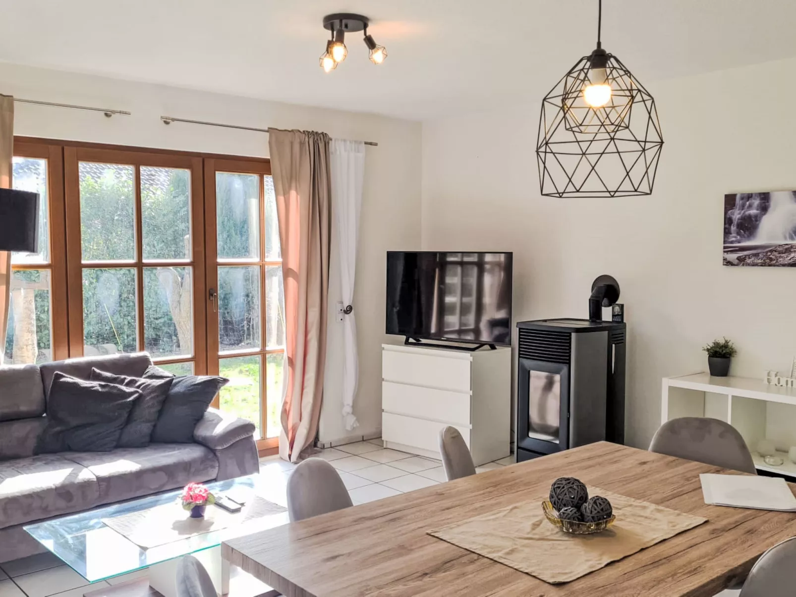 Schwesterchen - Inside