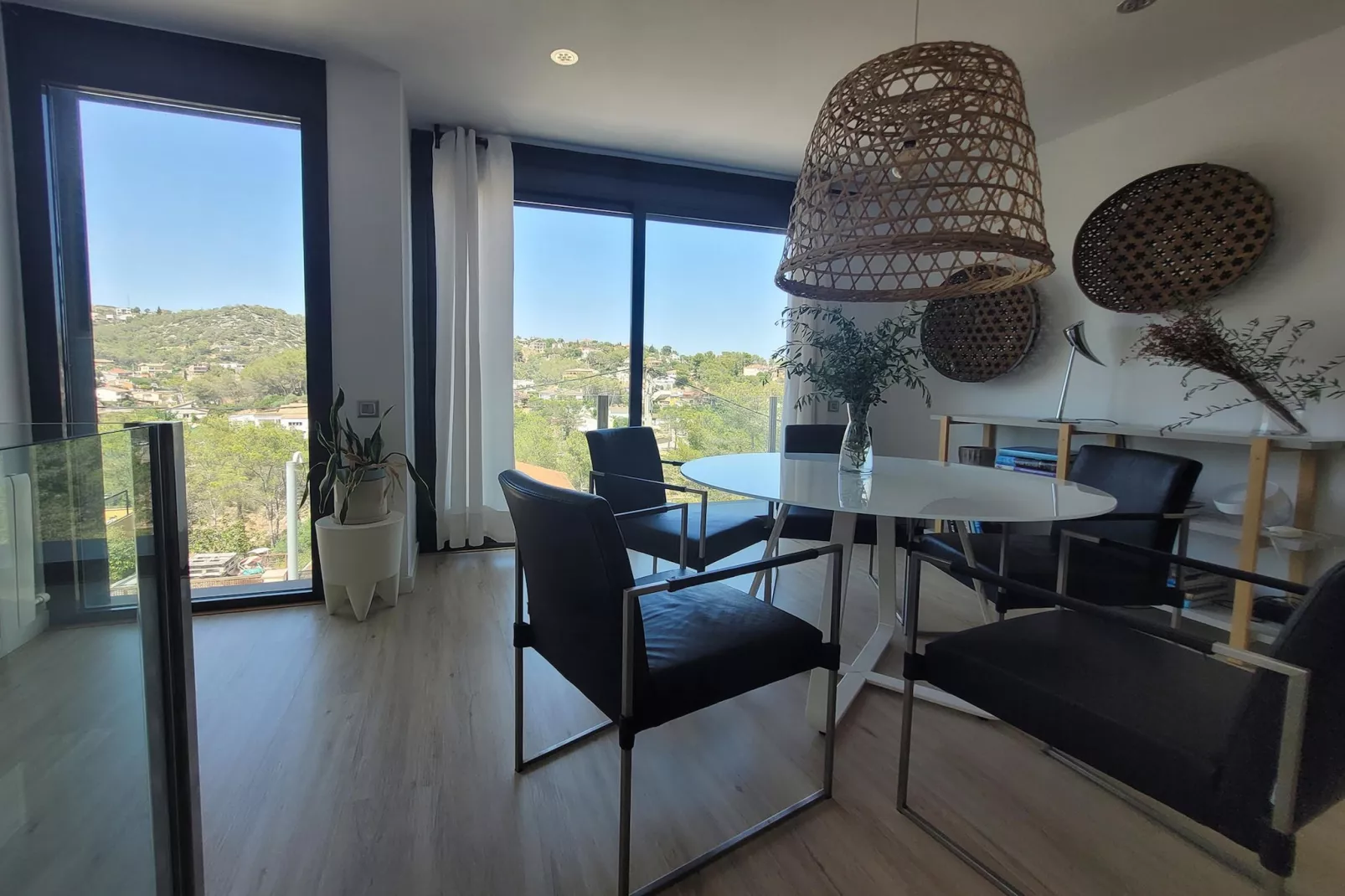 Villa con hermosa piscina cerca de Sitges