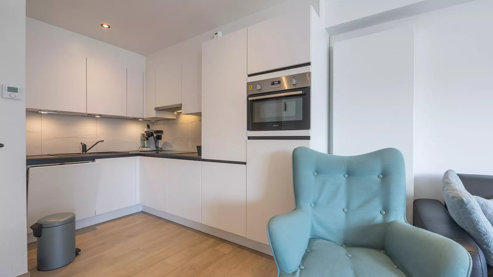 Royal - 0101 - Küche