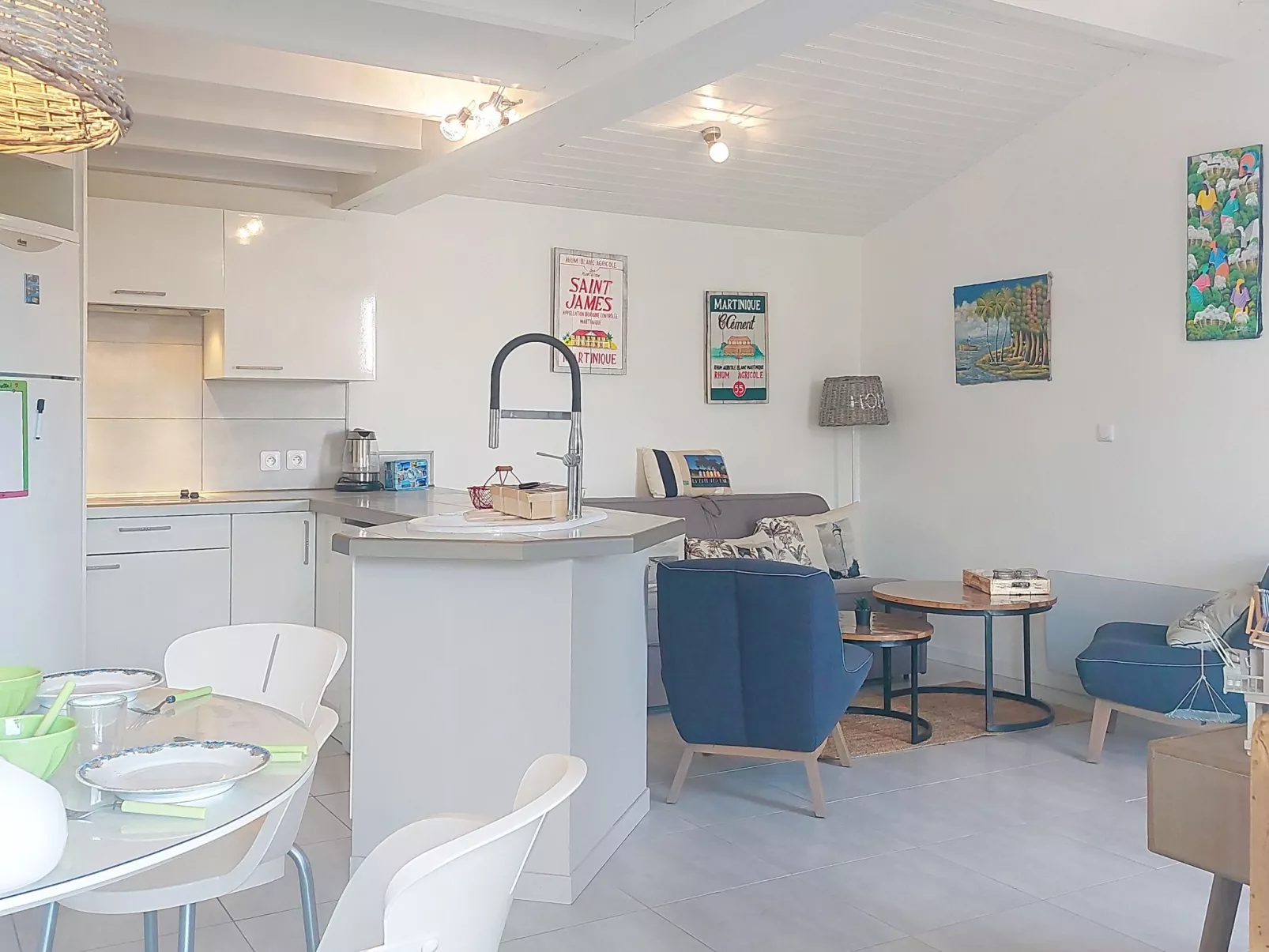 Les Alysées - Drinnen