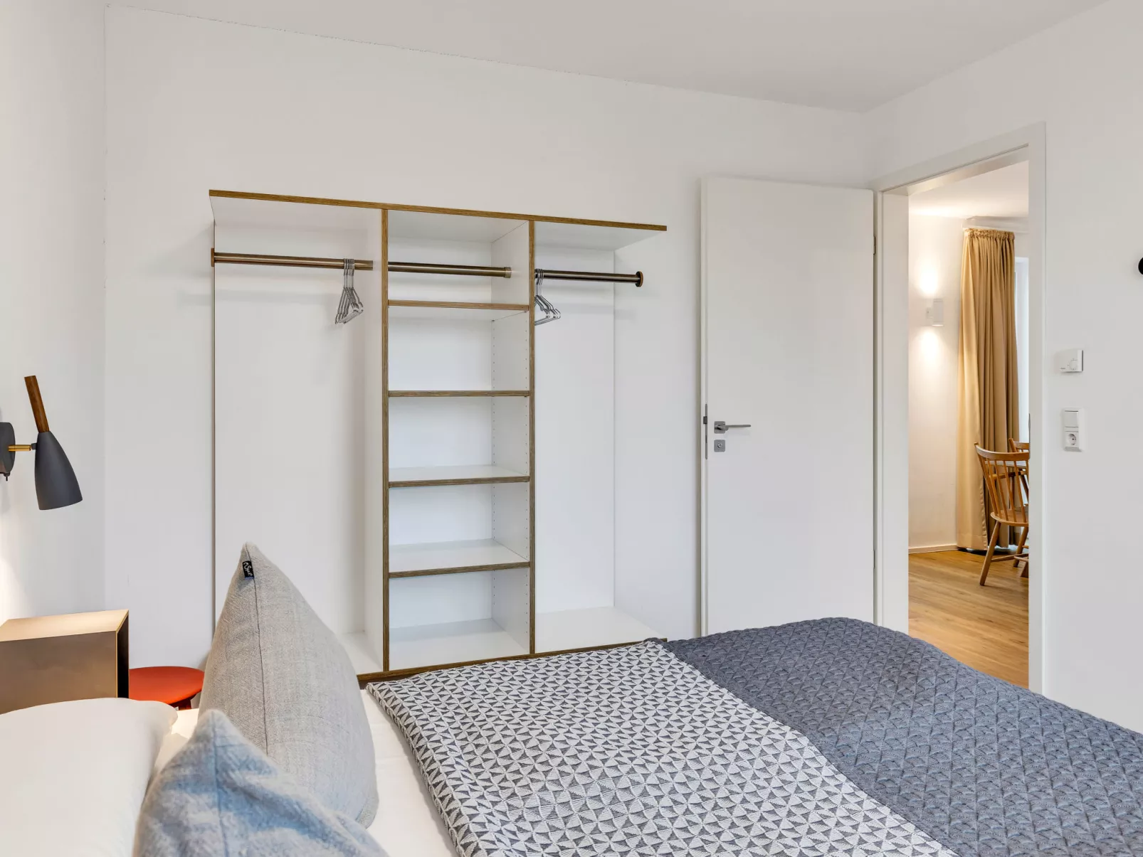 Penthouse Imort (654) - Inside