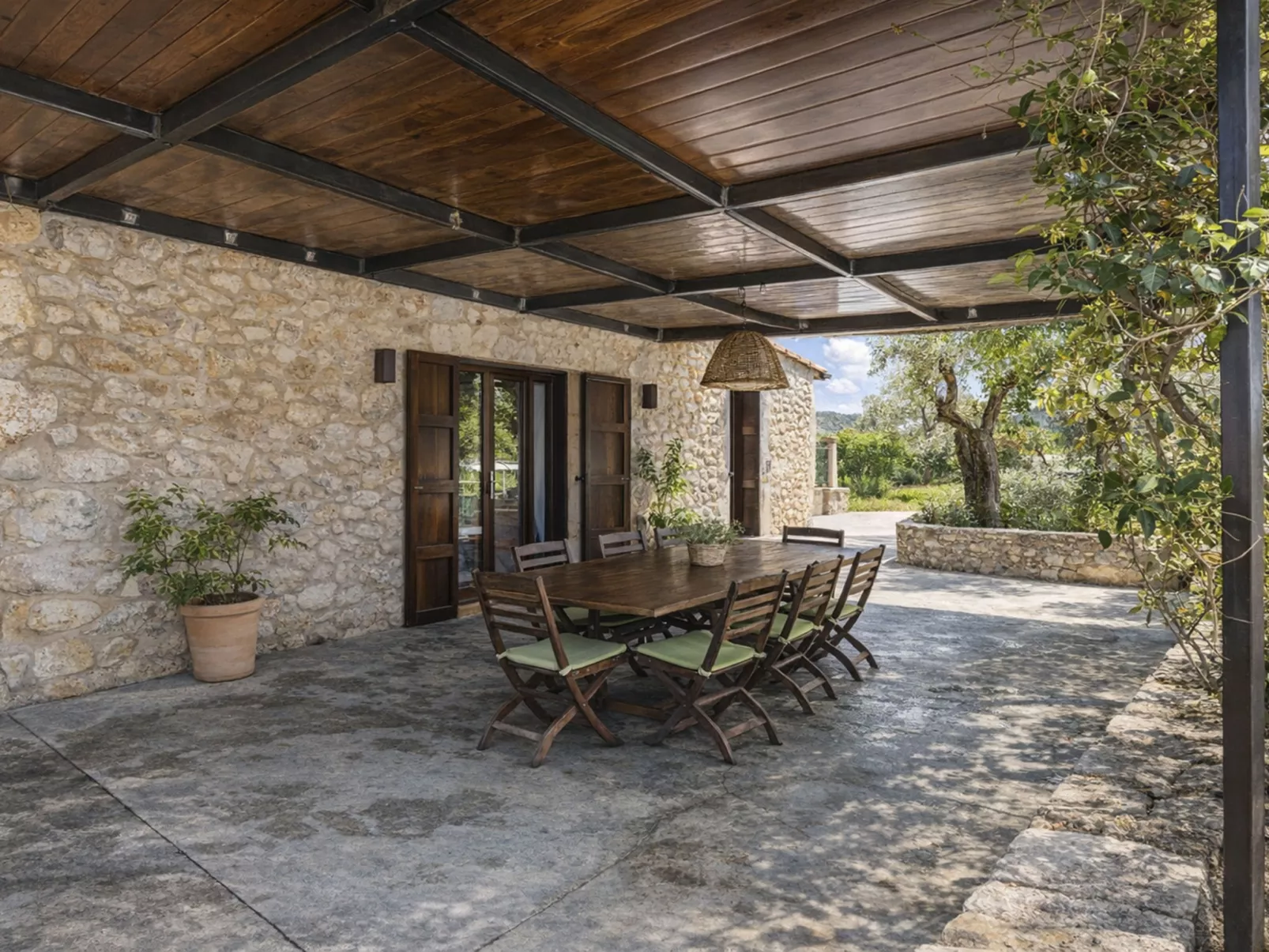 Cas Ciutada - Outside