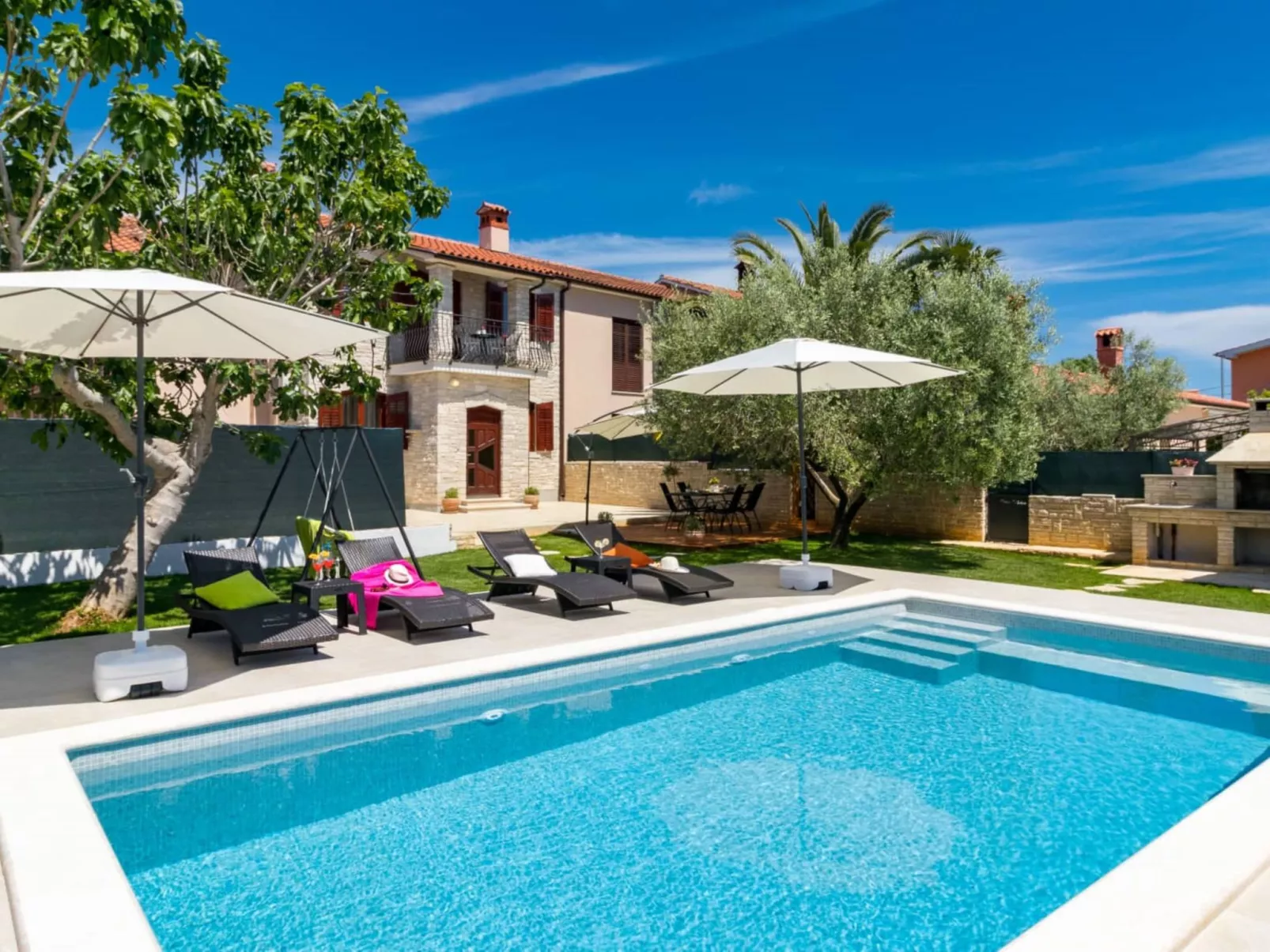 Villa Pietra - Draußen