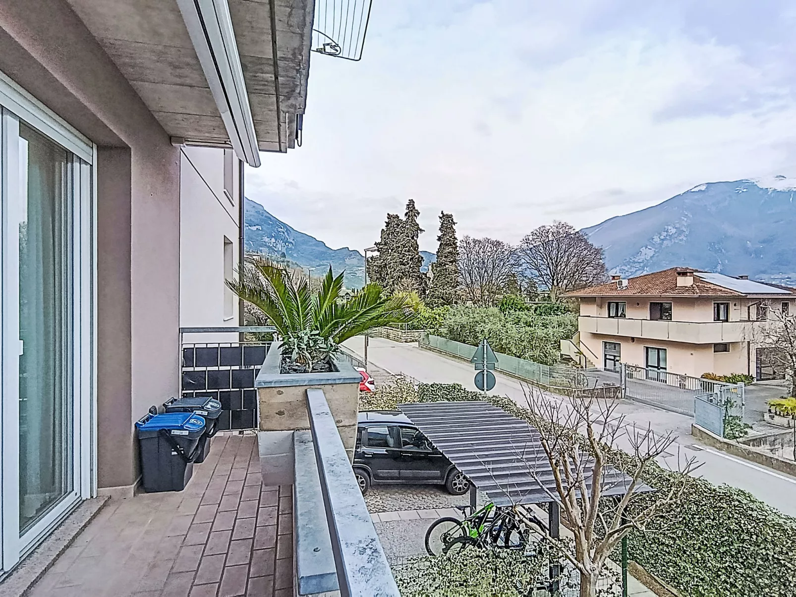 Garda Oasis and Horizon - Outside