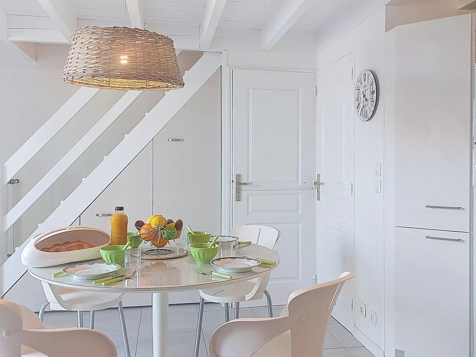 Les Alysées - Drinnen