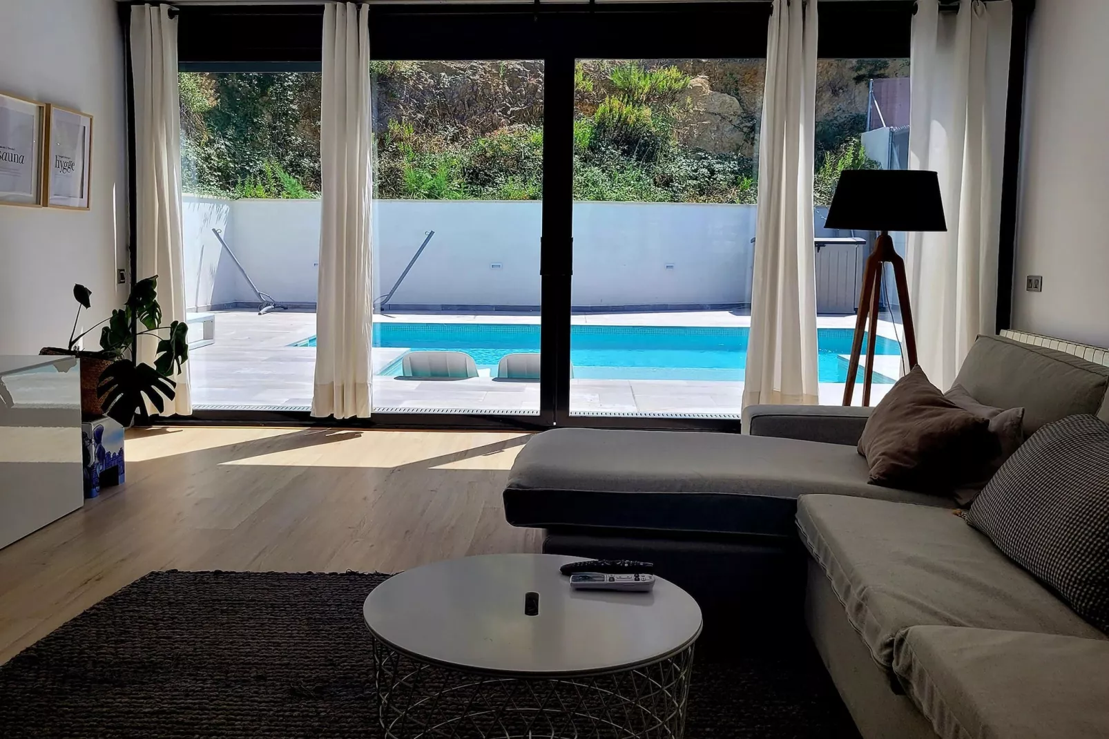 Villa con hermosa piscina cerca de Sitges - Wohnzimmer
