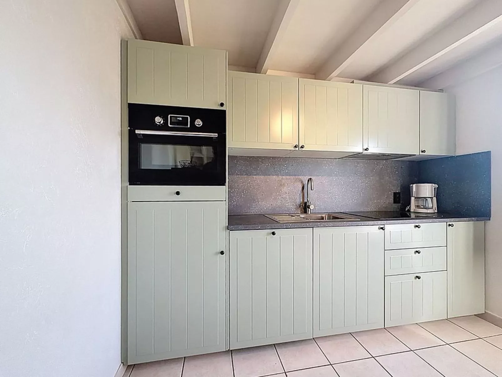 Fabiola with parking & garden - Dedans