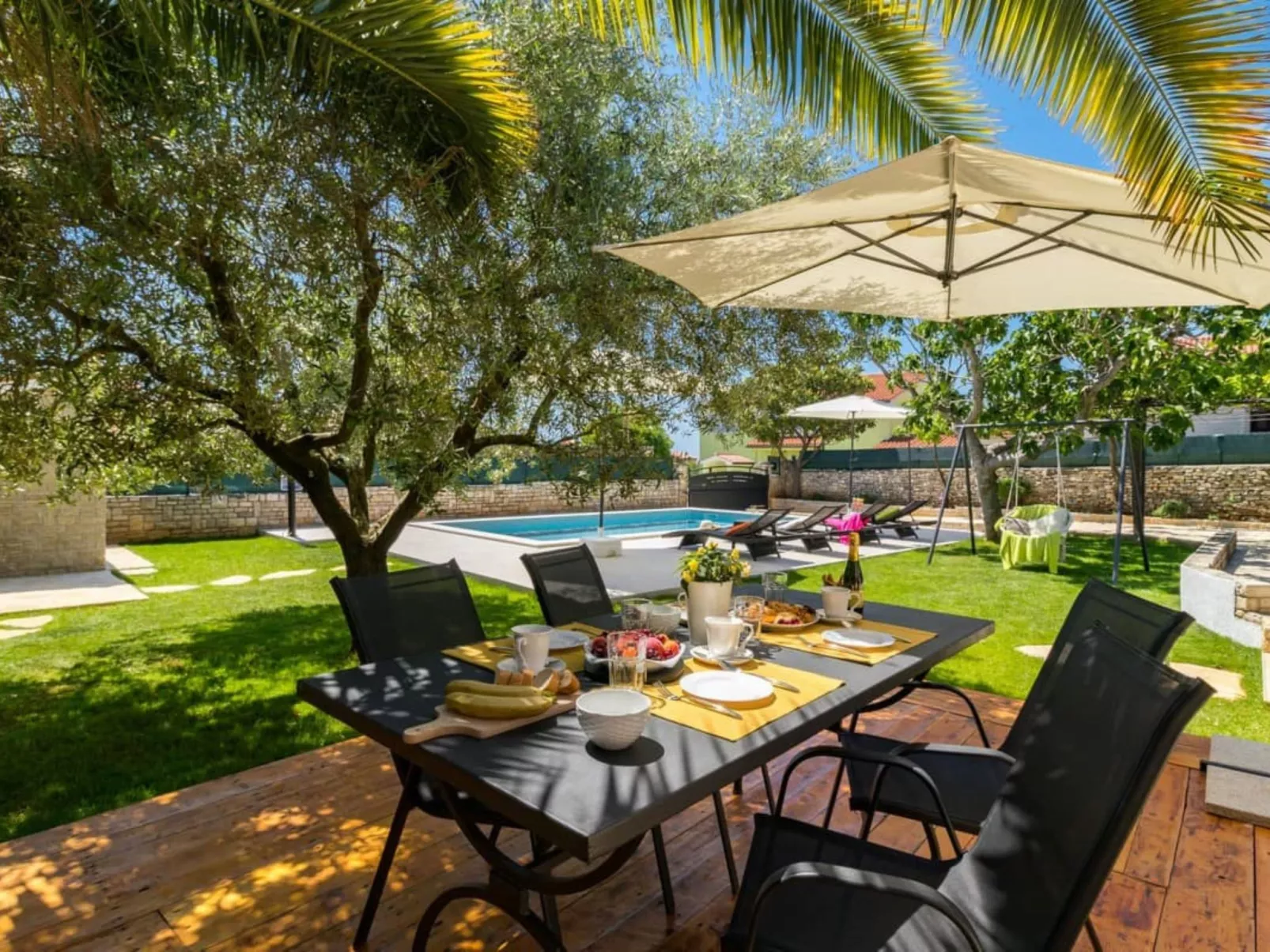 Villa Pietra - Draußen