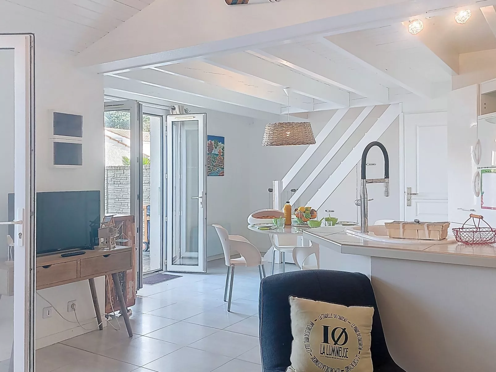 Les Alysées - Drinnen