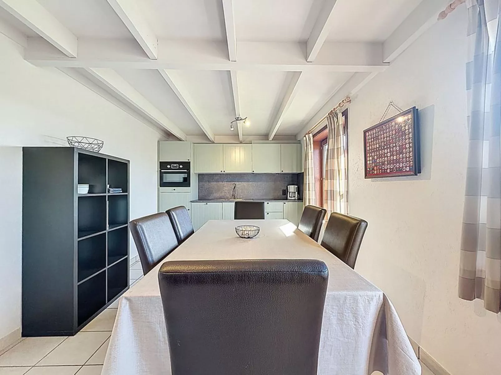 Fabiola with parking & garden - Dedans