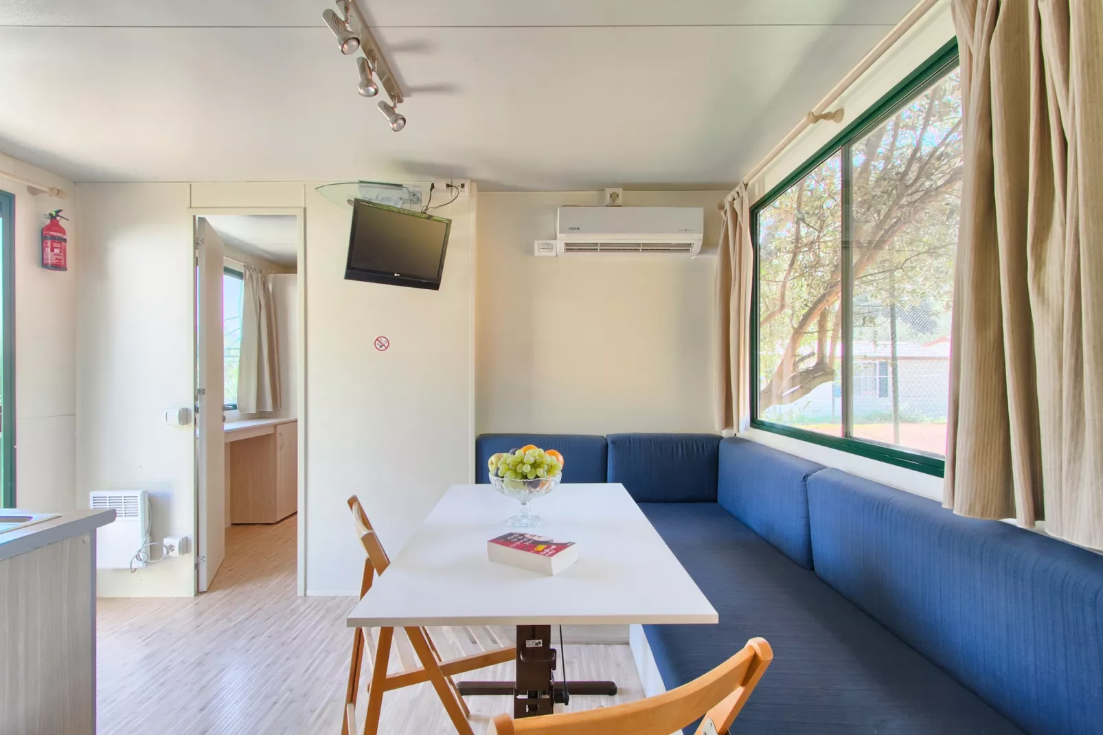 Camping Oliva / STANDARD mobile home MO85 - Salon