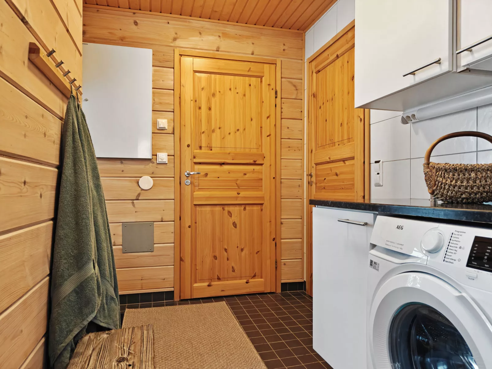 Ihtingin koskikara - Dedans