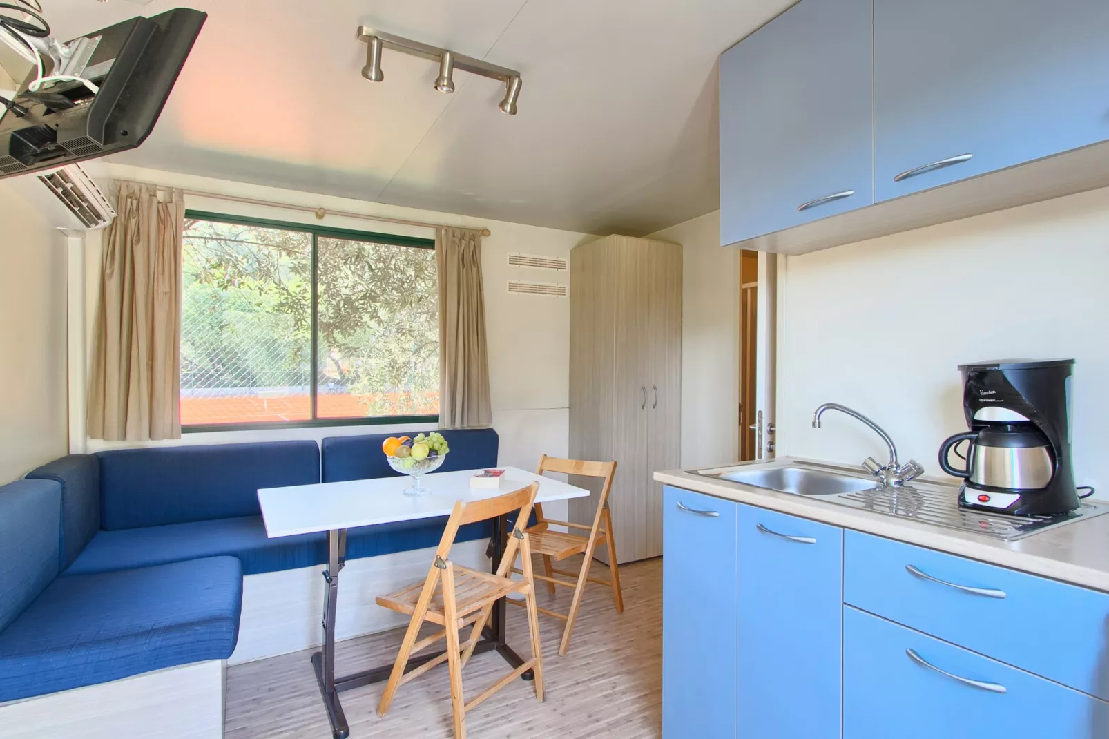 Camping Oliva / STANDARD mobile home MO85 - Salon