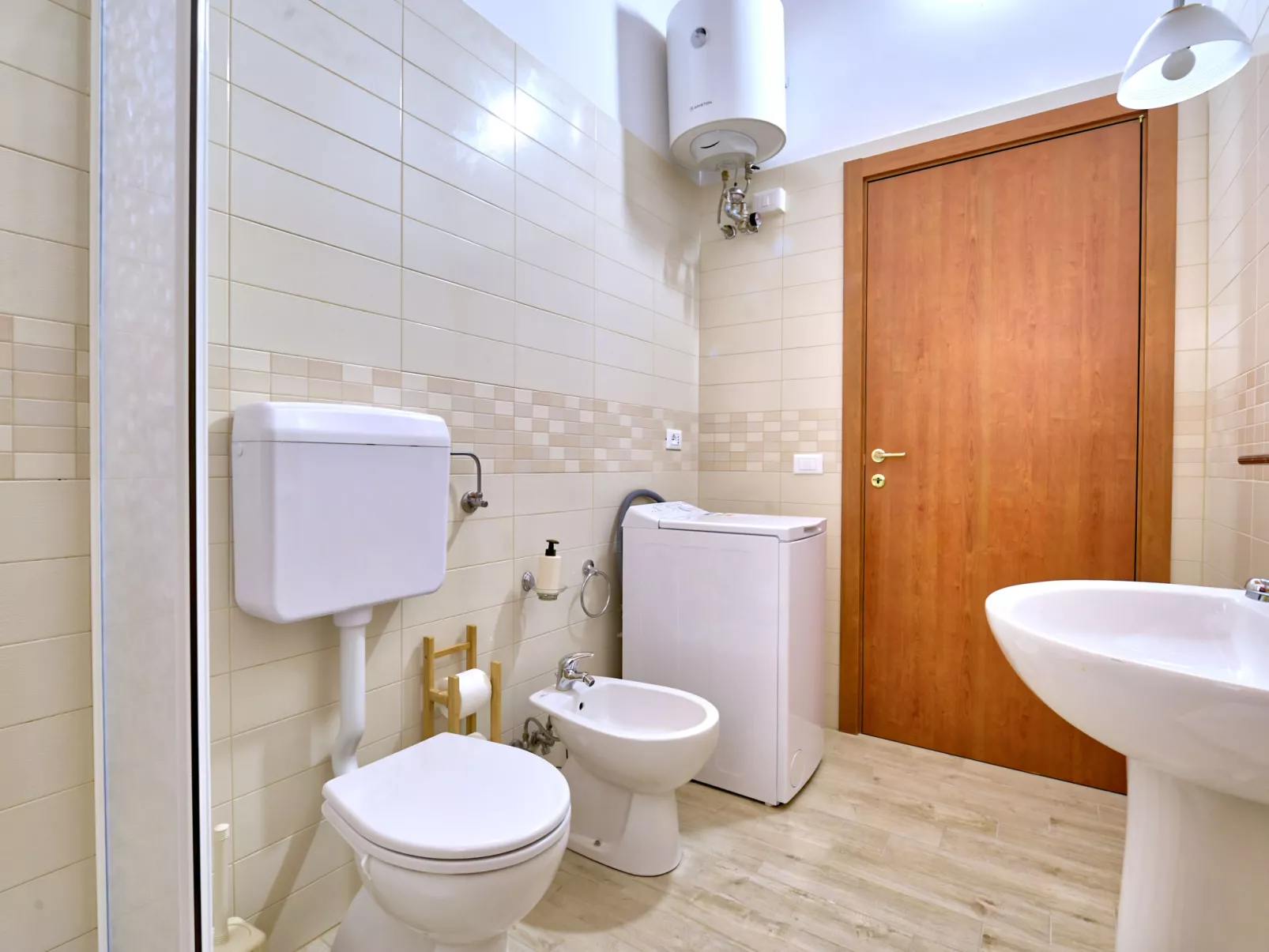 La casa del vino - Inside