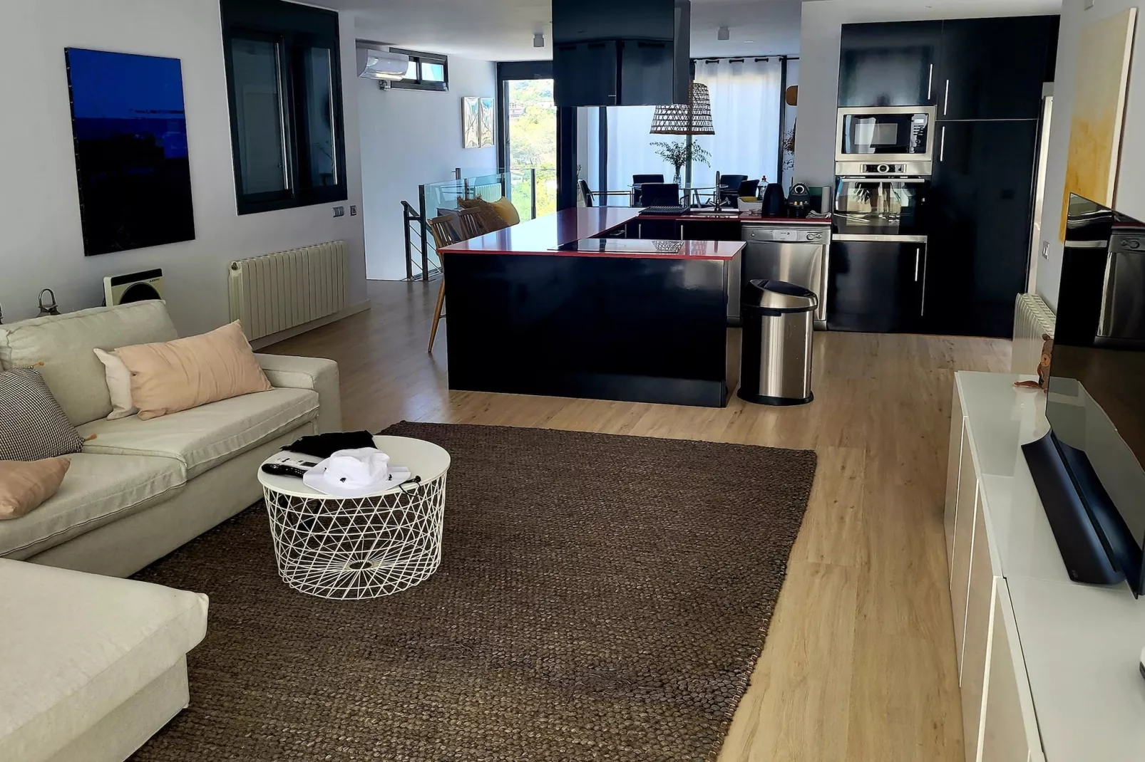 Villa con hermosa piscina cerca de Sitges - Wohnzimmer