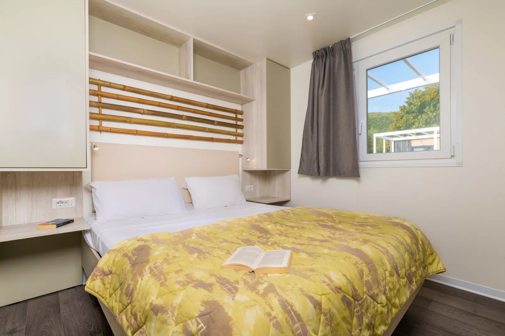 Camping Oliva / PREMIUM mobile home 4 persons PRE4 - Schlafzimmer