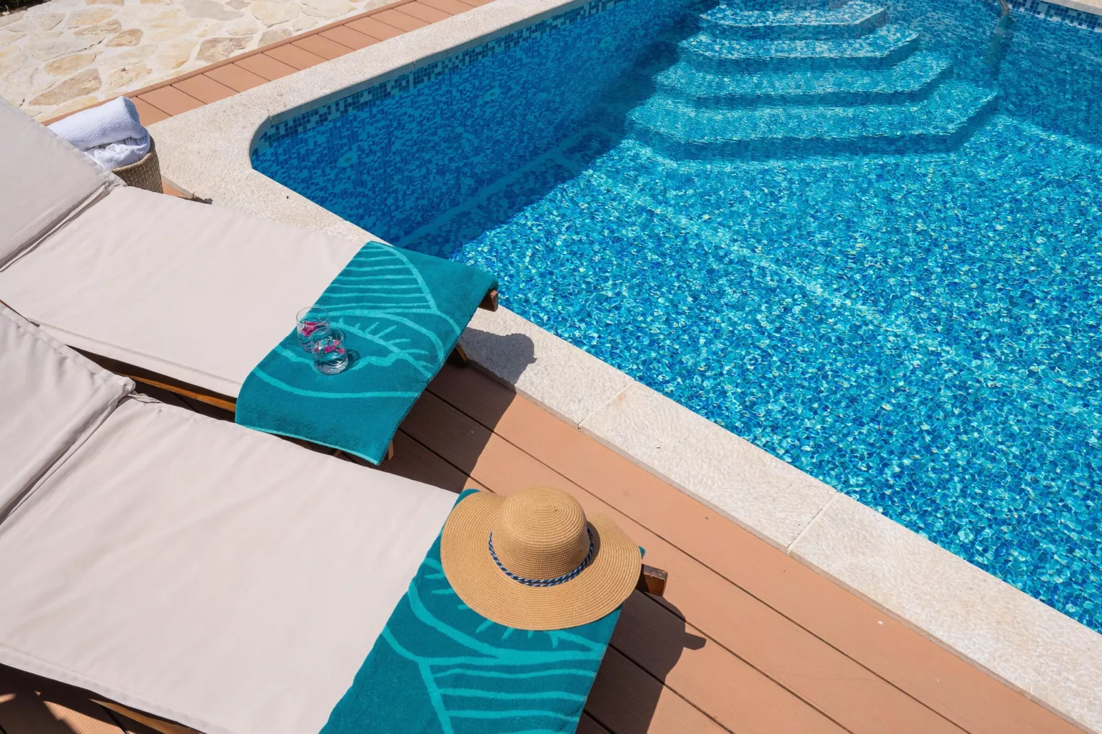 VILLA OLD HOUSE - Schwimmbad