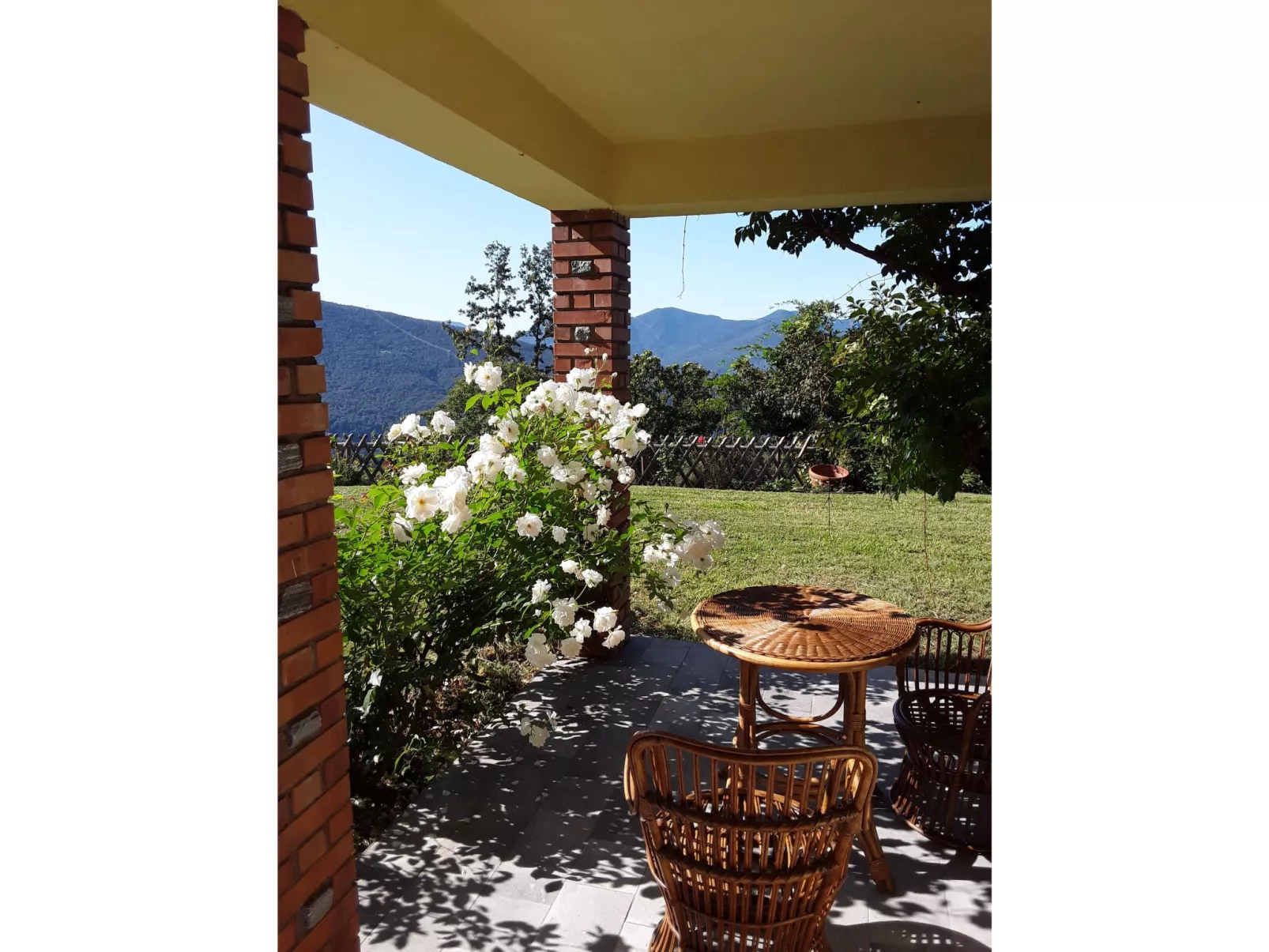 Villa mit geschlossenem Garten und schöner Aussi - Dehors