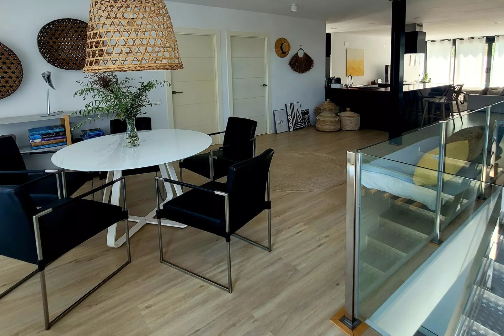 Villa con hermosa piscina cerca de Sitges - Esszimmer