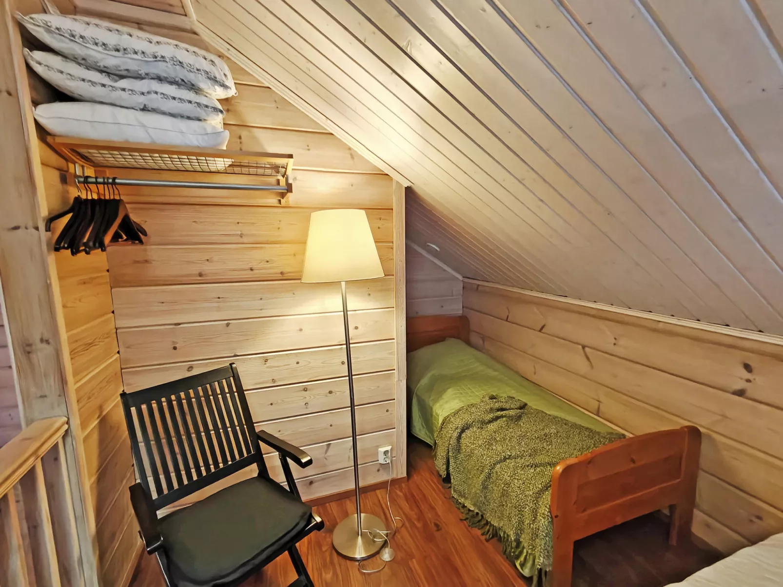 Ihtingin koskikara - Dedans