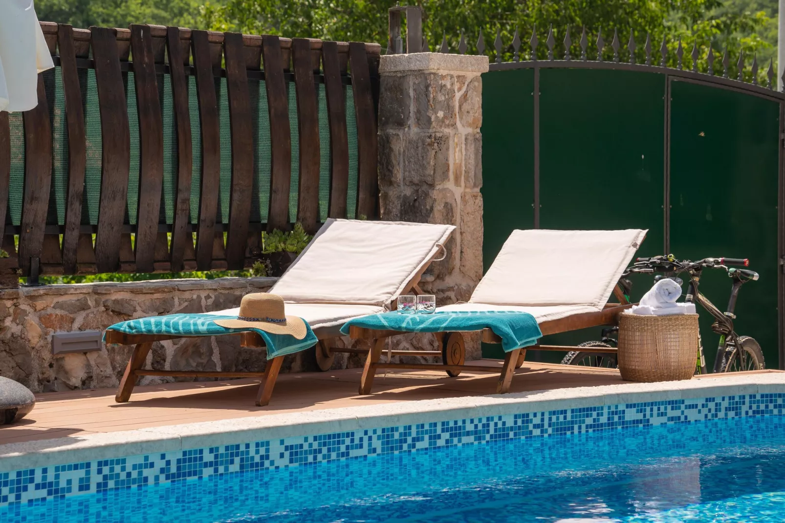 VILLA OLD HOUSE - Schwimmbad