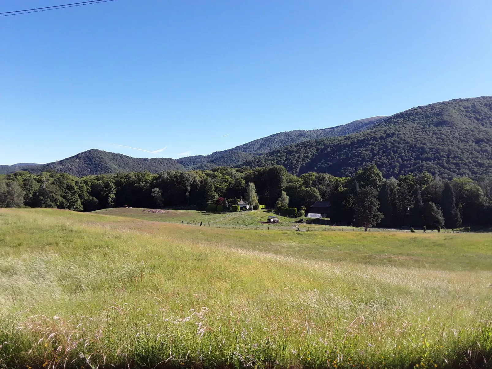 Villa mit geschlossenem Garten und schöner Aussi - Dehors