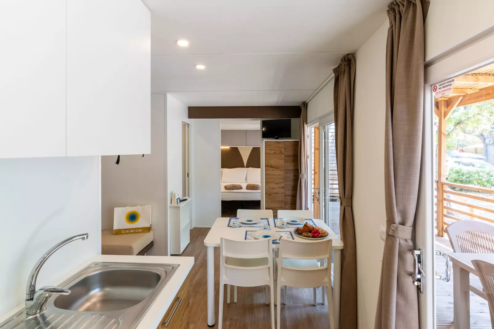 STELLA DEL MARE FAMILY COLLECTION / LODGE DELUXE Max Occ 4 pax - Kitchen