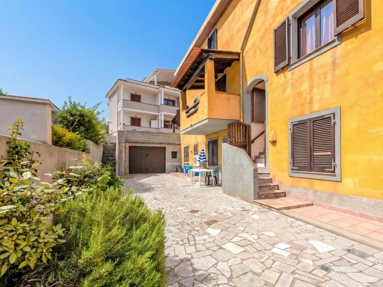 Angela House - Outside