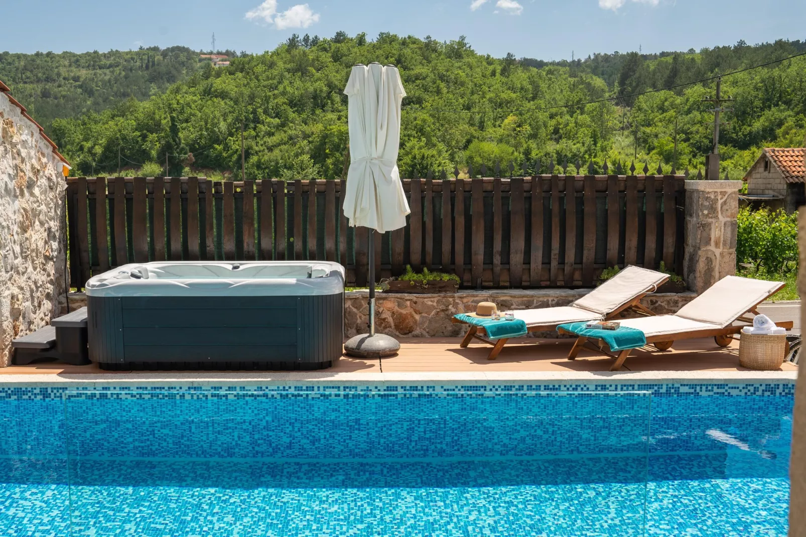 VILLA OLD HOUSE - Schwimmbad