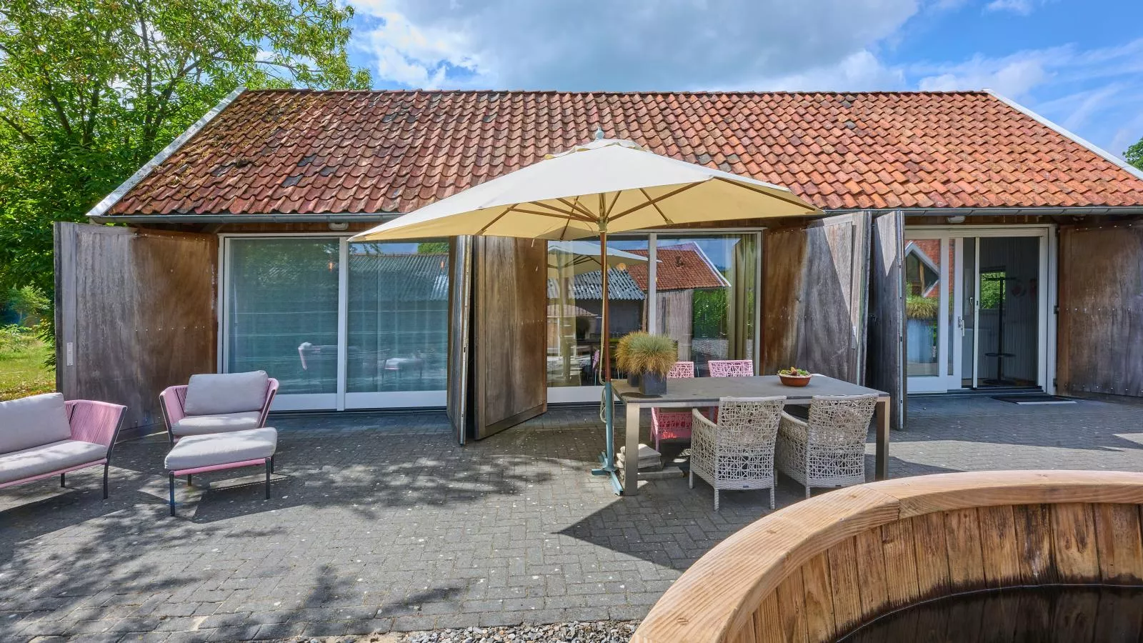 Farmers Lodge Combi - Garten Sommer