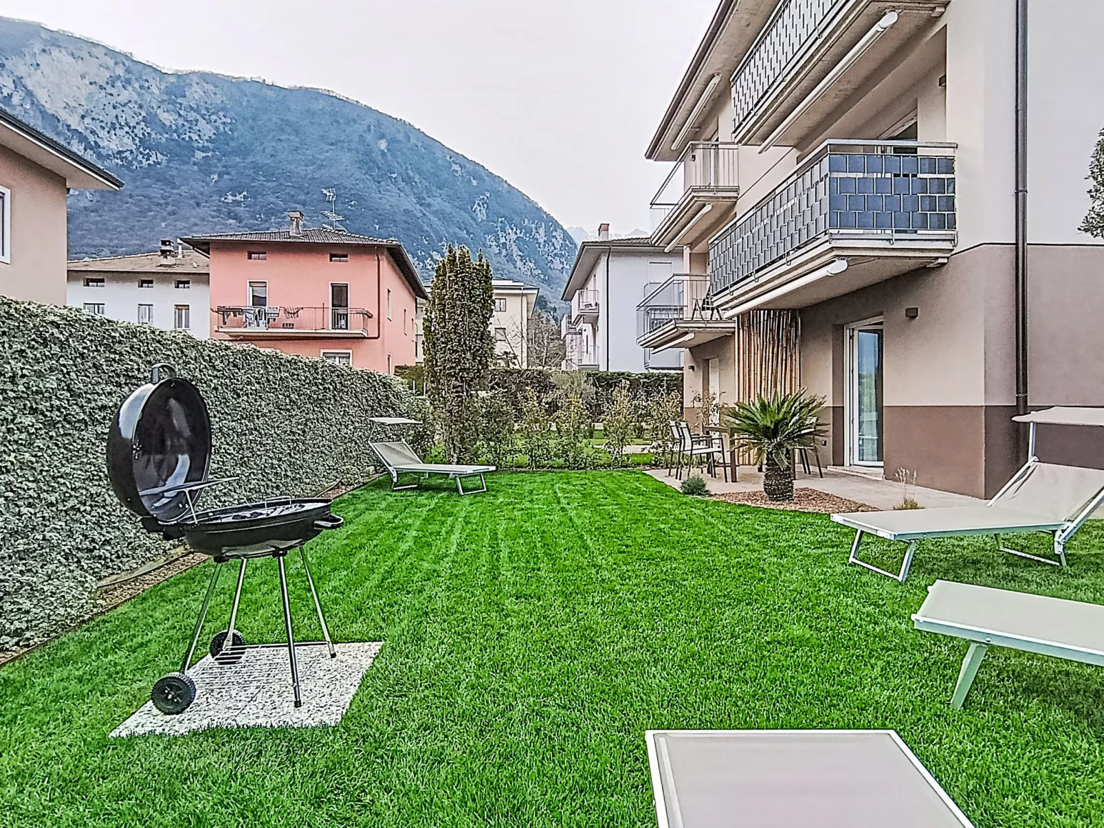 Garda Oasis and Horizon - Outside