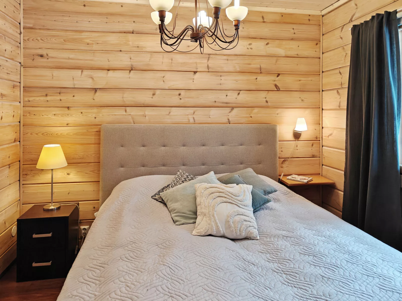 Ihtingin koskikara - Dedans