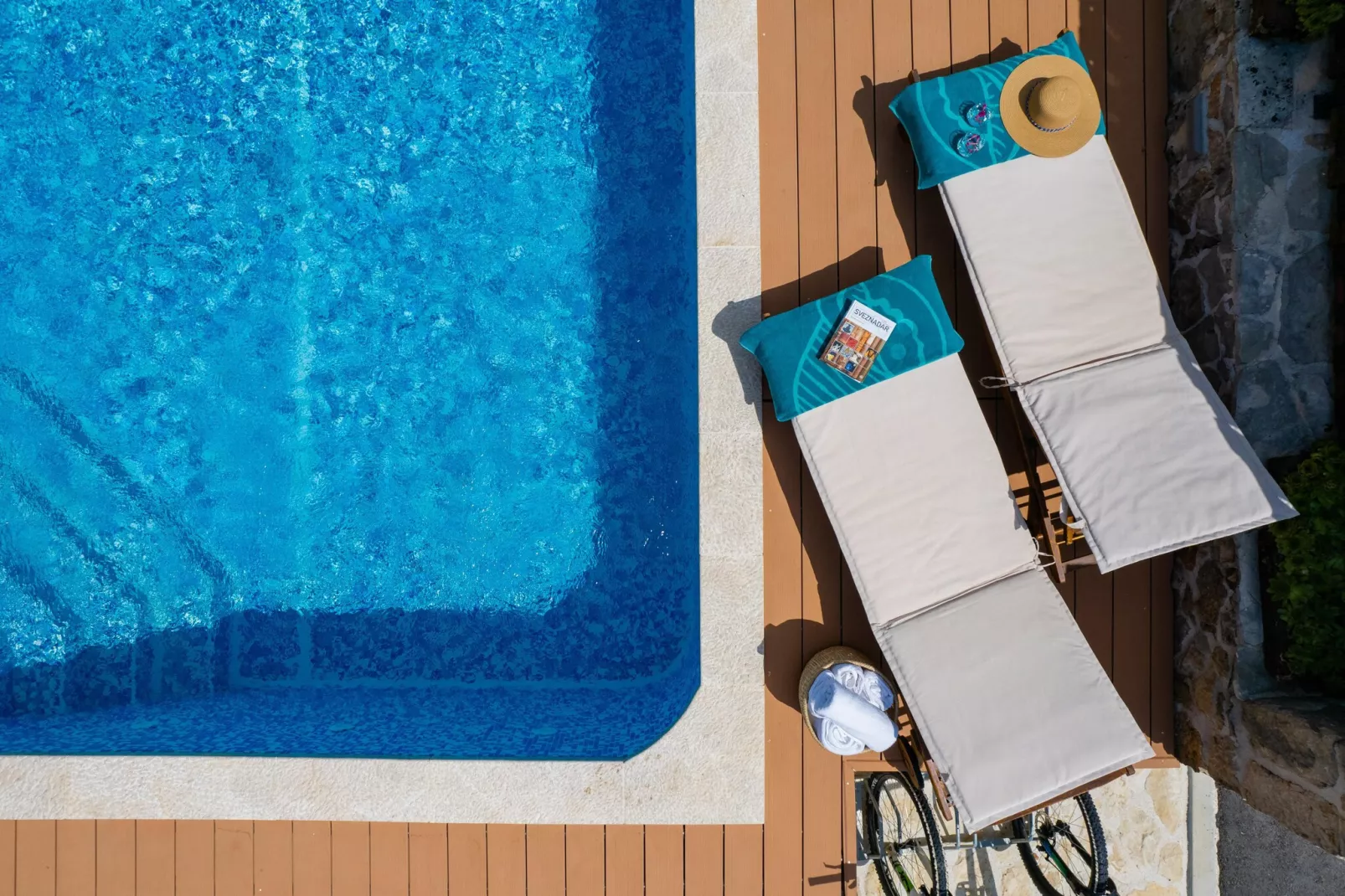 VILLA OLD HOUSE - Schwimmbad