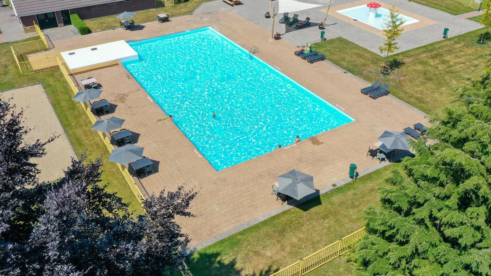 Safarilodge l 4 pers - Swimming pool