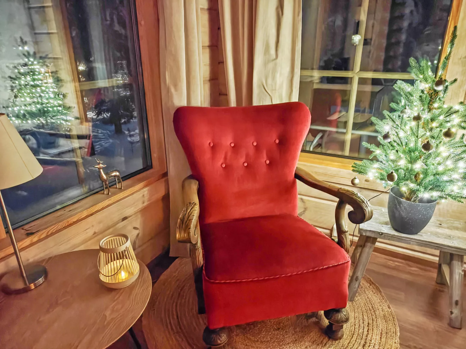 Ihtingin koskikara - Dedans