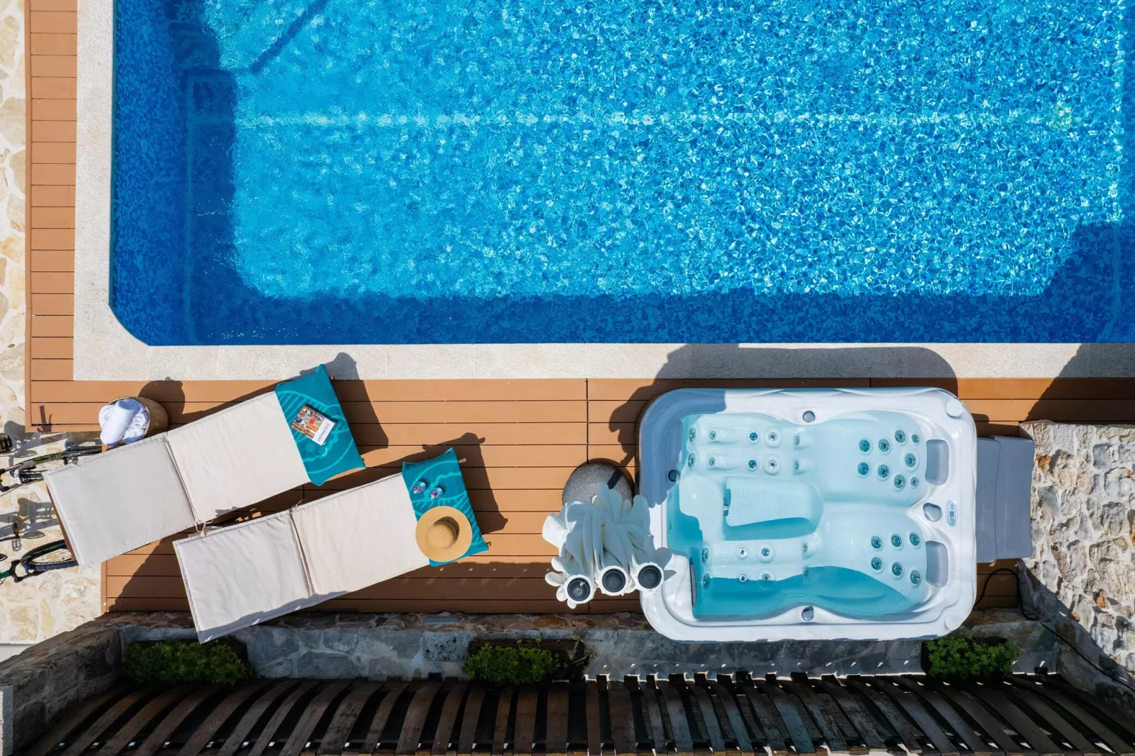 VILLA OLD HOUSE - Schwimmbad