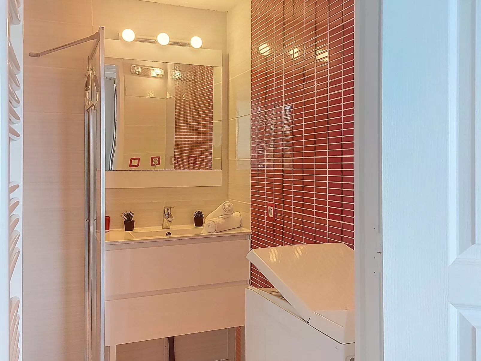 Les Alysées - Drinnen