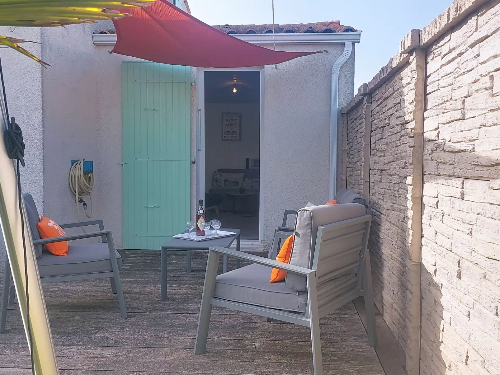 Les Alysées - Draußen