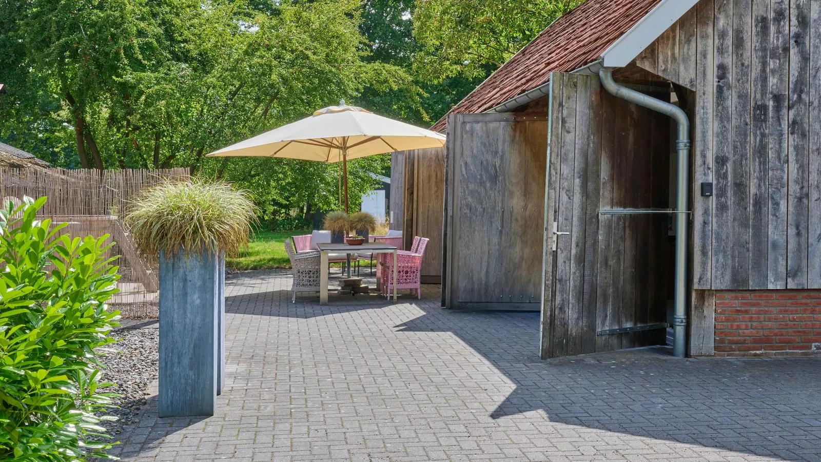 Twente Village - Garten Sommer