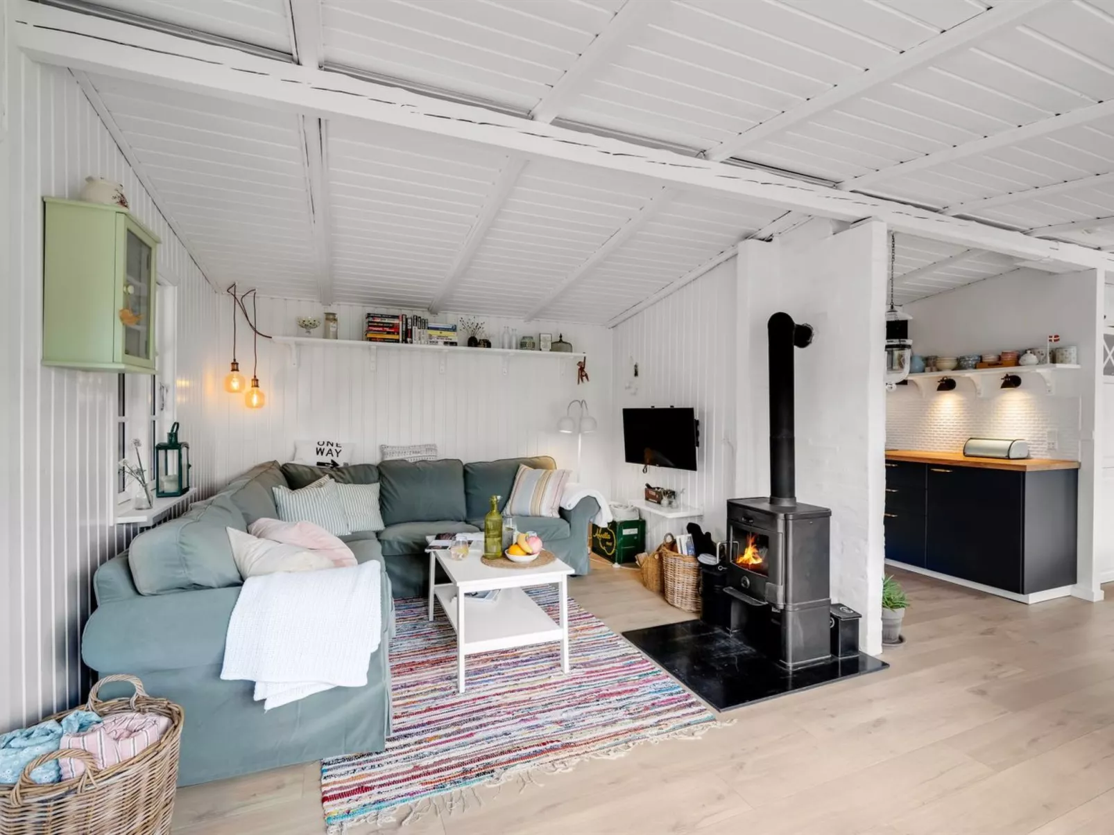 "Suoma" - 800m from the sea - Drinnen