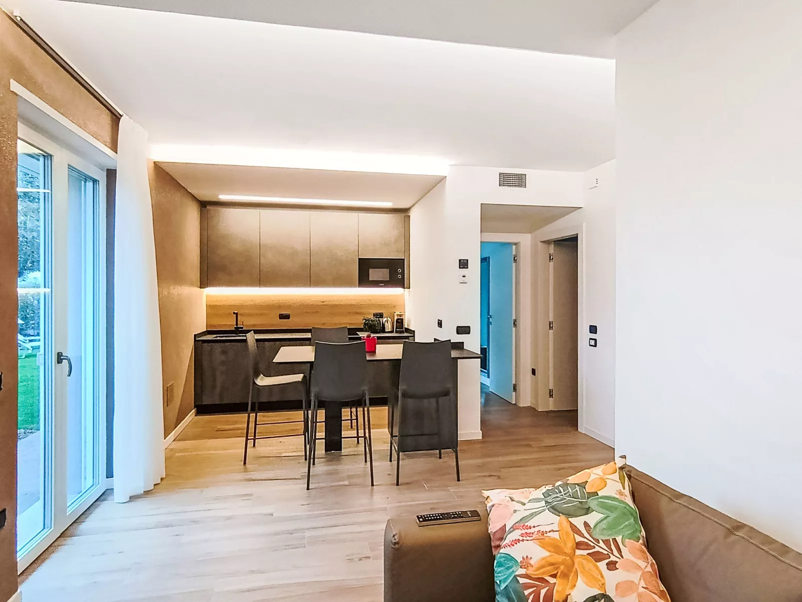 Garda Oasis - Inside